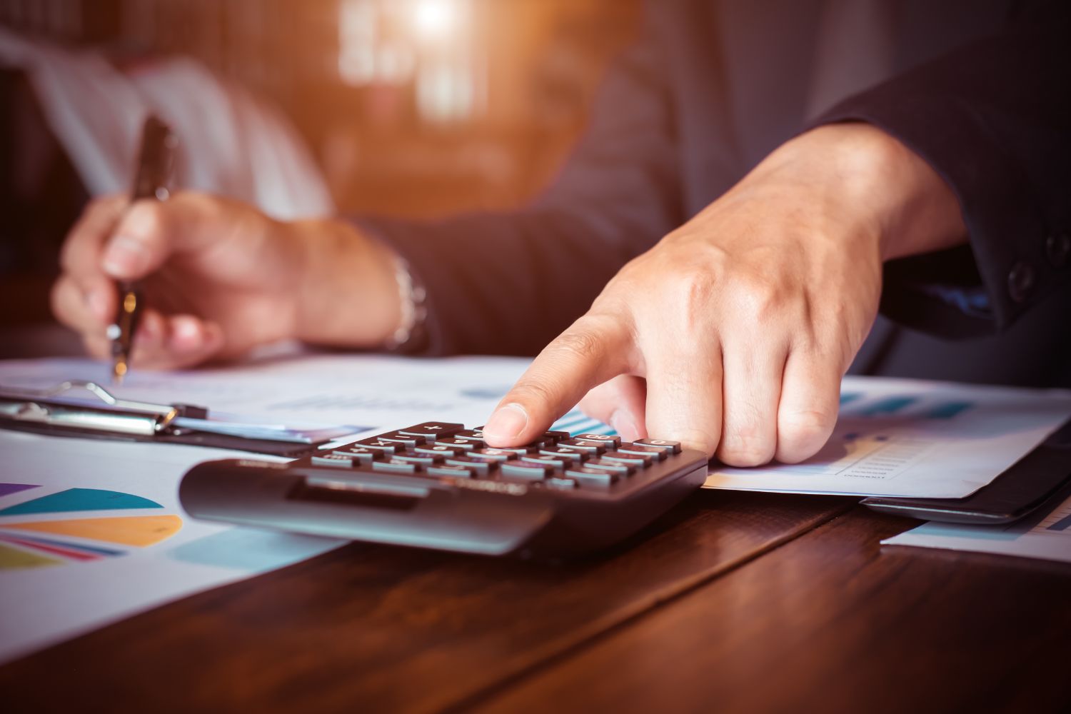 Nemzetközi áfa-visszaigénylés: Szakértői csapatunk segít a határidők betartásában és a maximális adóvisszatérítés elérésében